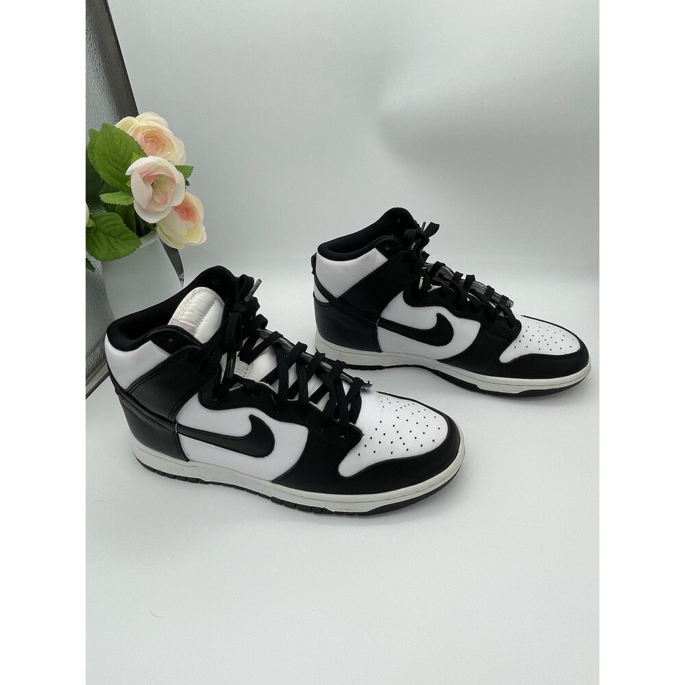 Nike Dunk High Men 9 / Women 10 Sneakers Black White Classic Comfortable Stylish - Picture 12 of 14
